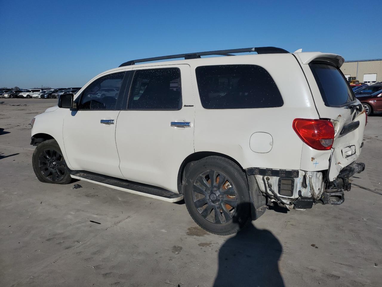 2014 TOYOTA SEQUOIA PL - Image 2