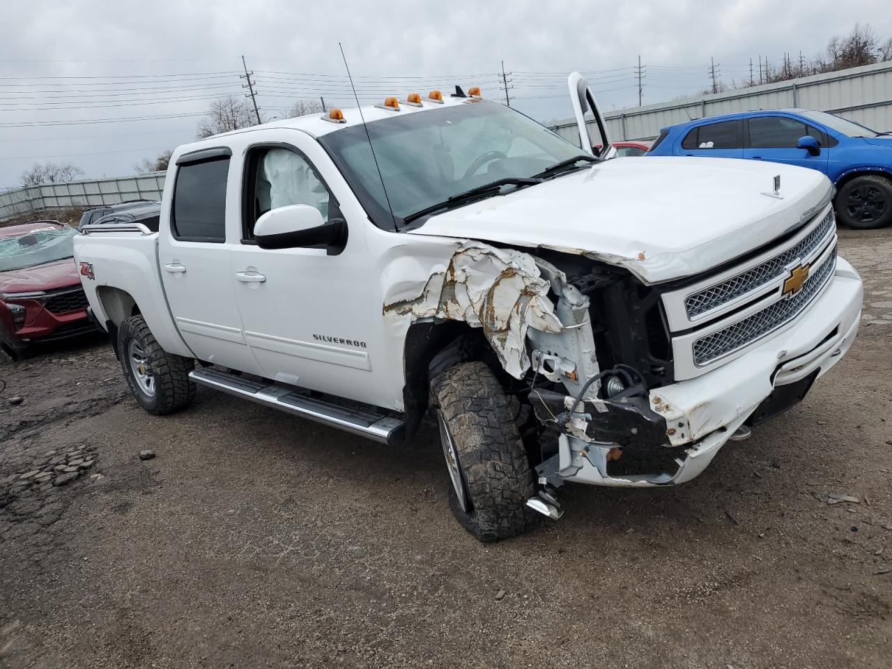 2013 CHEVROLET SILVERADO - Фото 4