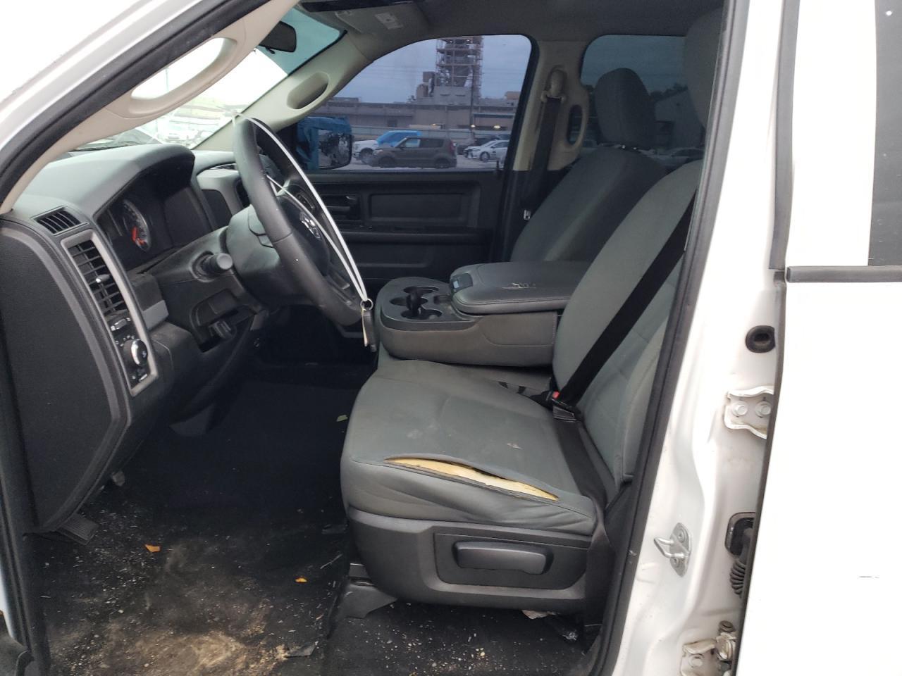 2018 RAM 1500 ST - Image 7