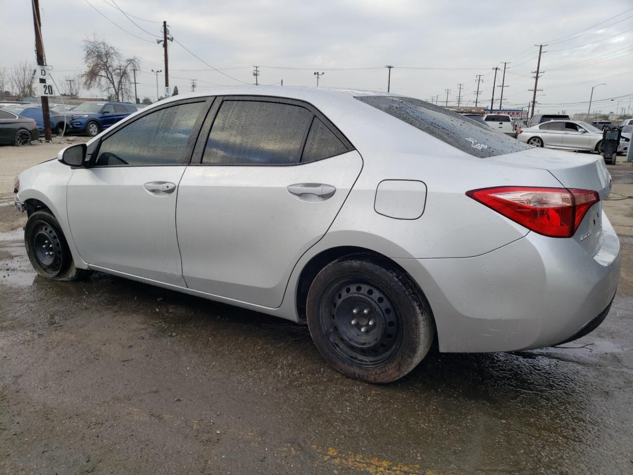 2019 TOYOTA COROLLA L - Фото 2