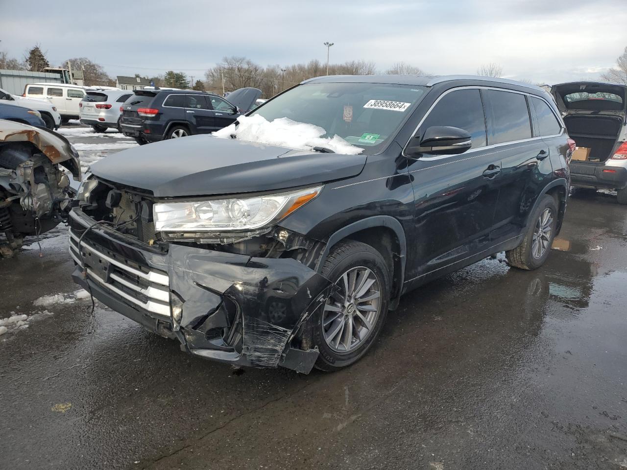 2018 TOYOTA HIGHLANDER