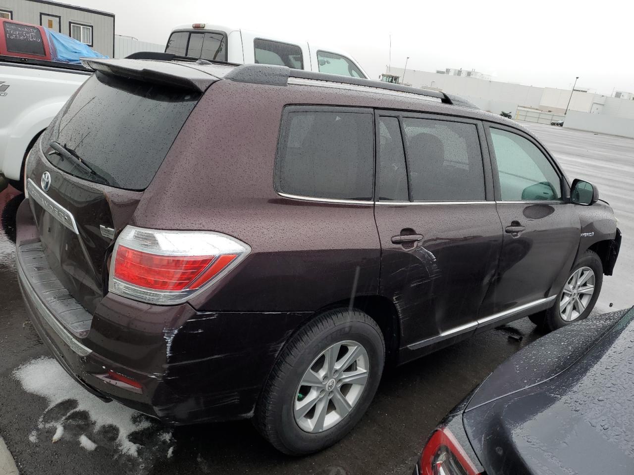 2012 TOYOTA HIGHLANDER - Image 3