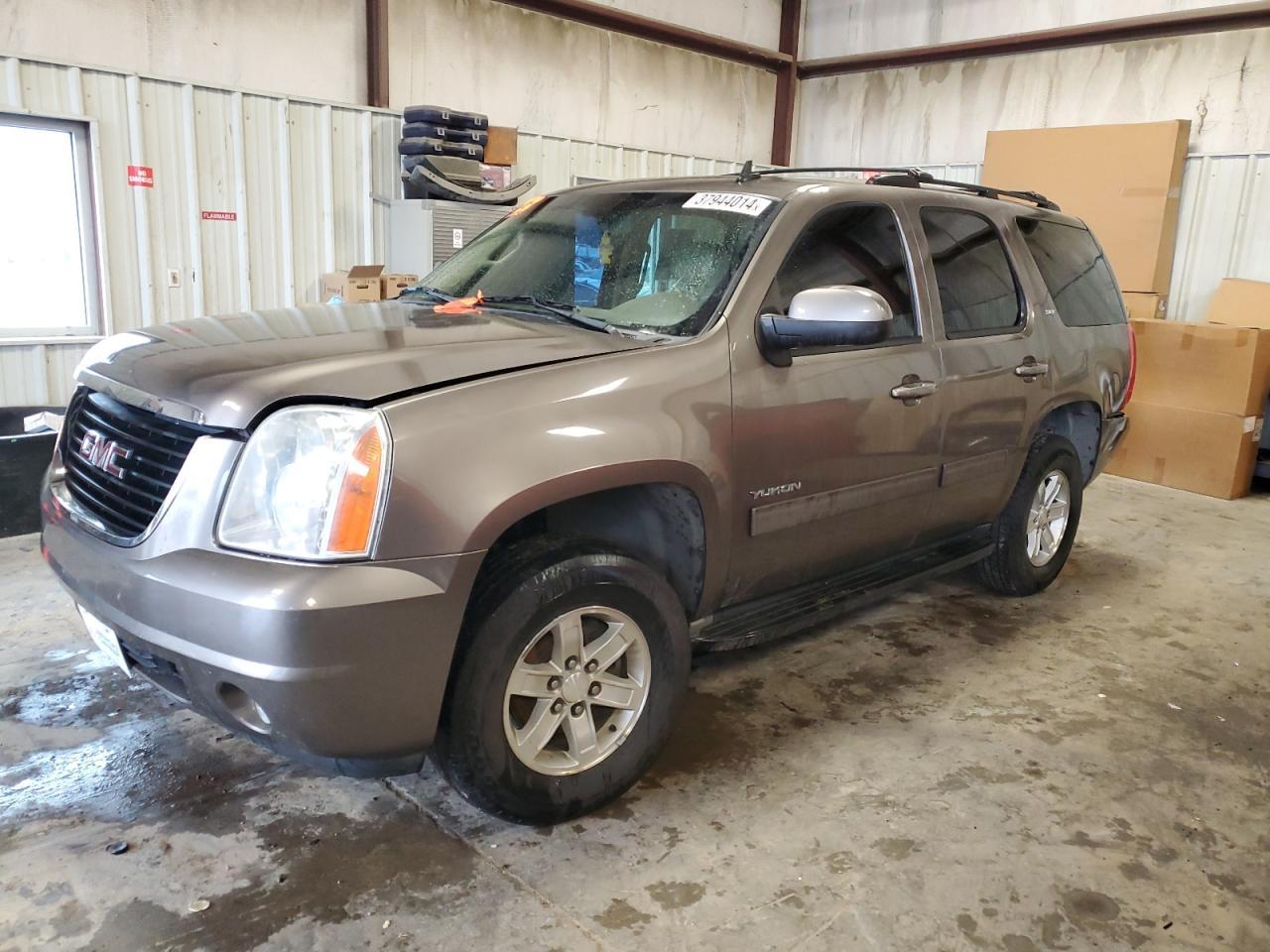 2011 GMC YUKON SLT car image