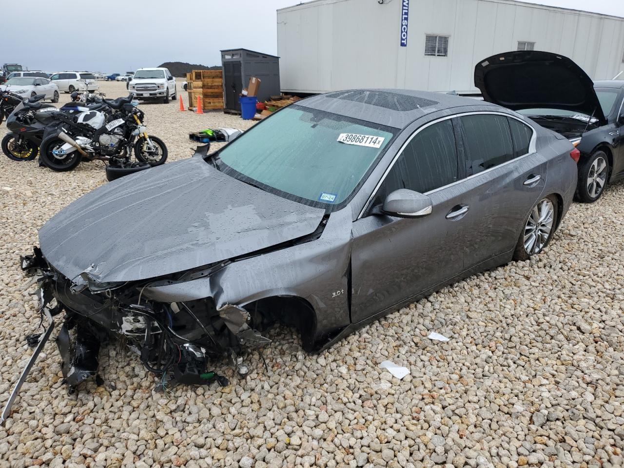 2018 INFINITI Q50 LUXE