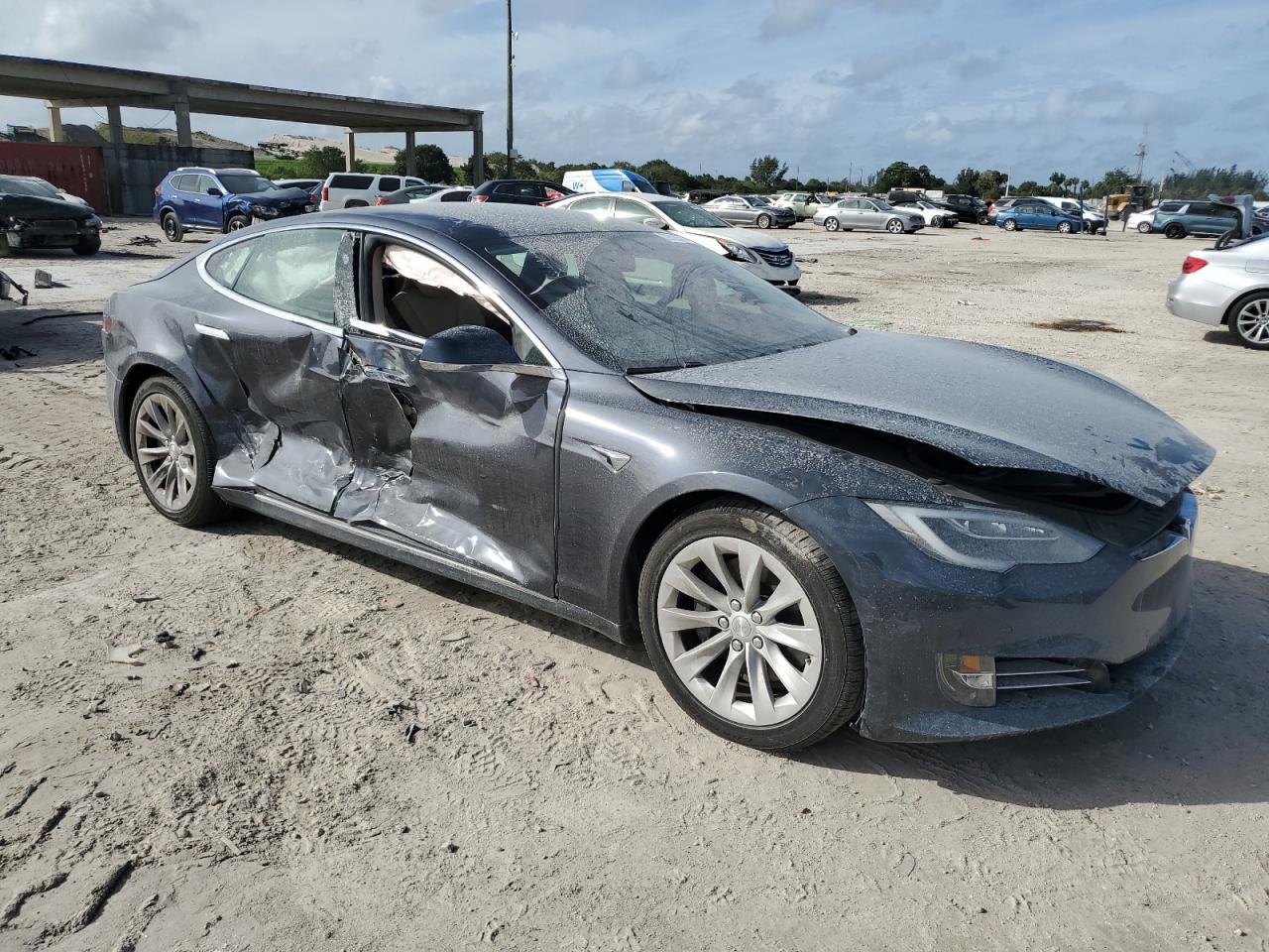 2017 TESLA MODEL S - Image 4