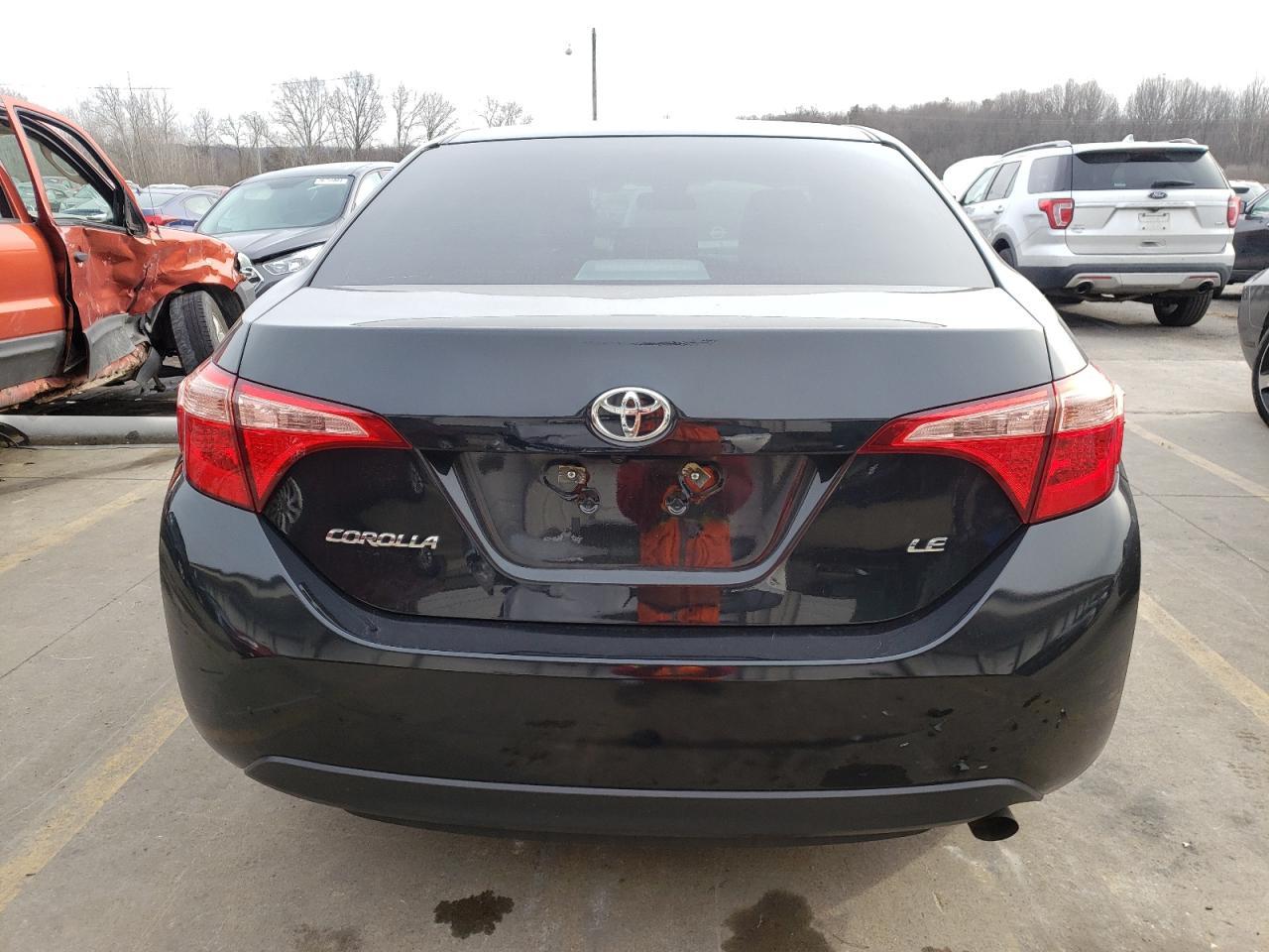 2018 TOYOTA COROLLA L - Image 6