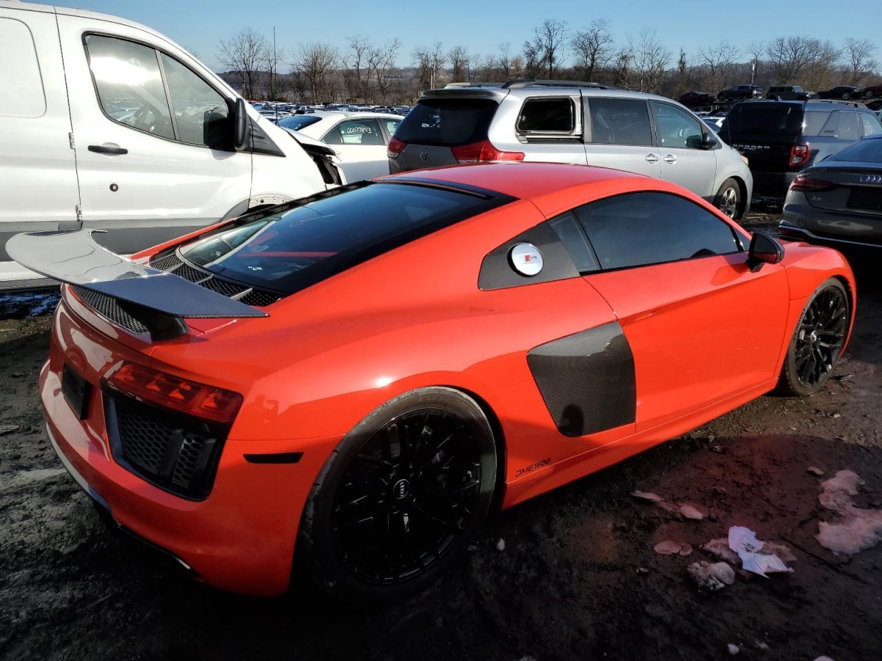 2017 AUDI R8 5.2 PLU - Фото 3