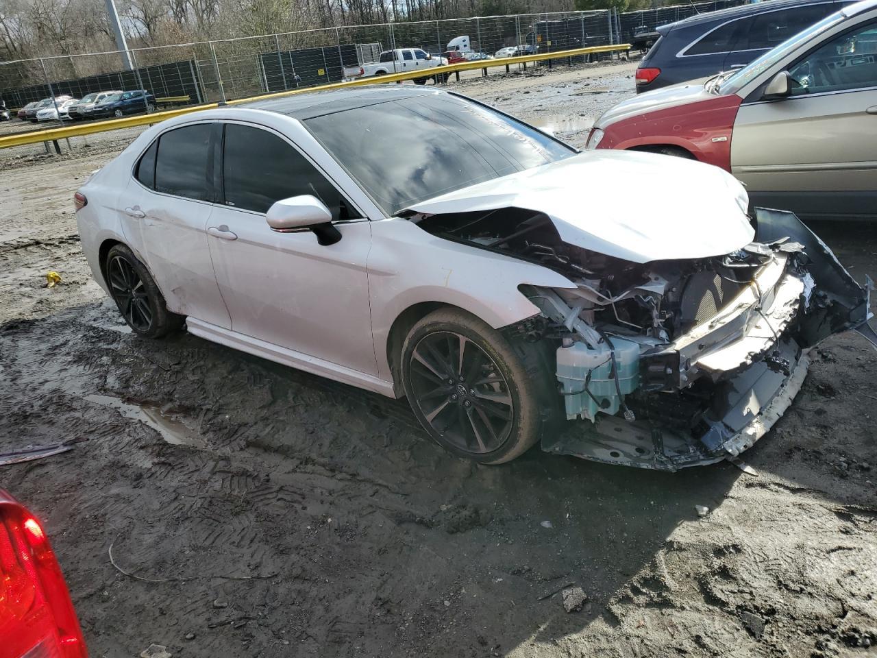 2019 TOYOTA CAMRY XSE - Image 4