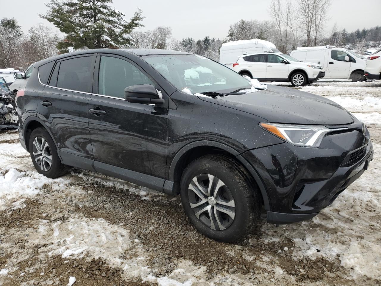 2018 TOYOTA RAV4 LE - Image 4