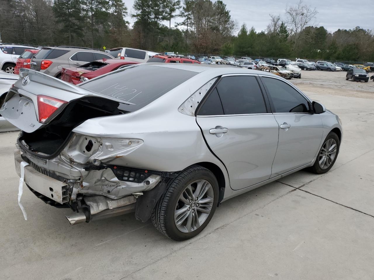 2015 TOYOTA CAMRY LE - Image 3