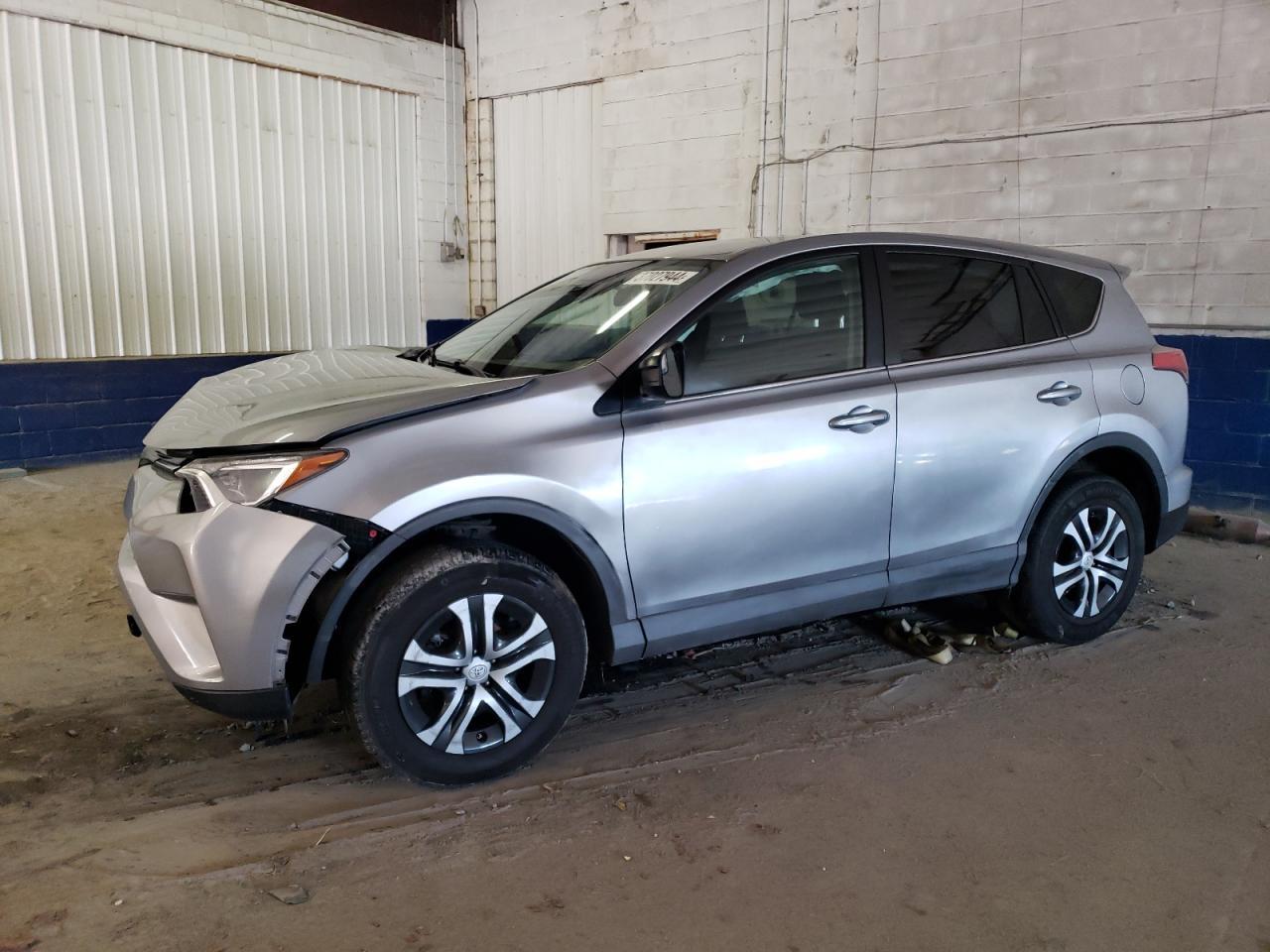 2018 TOYOTA RAV4 LE car image