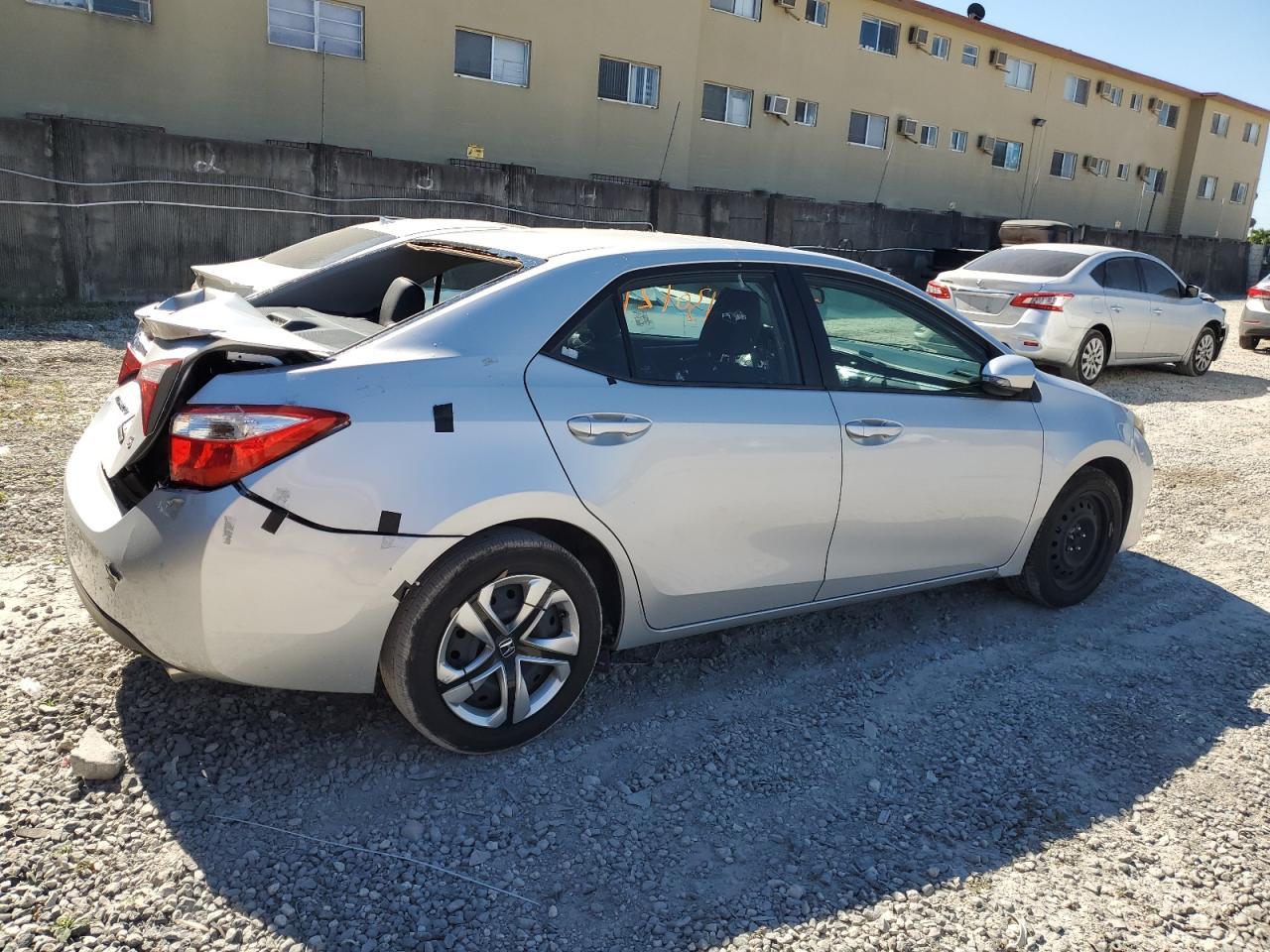 2014 TOYOTA COROLLA L - Image 3