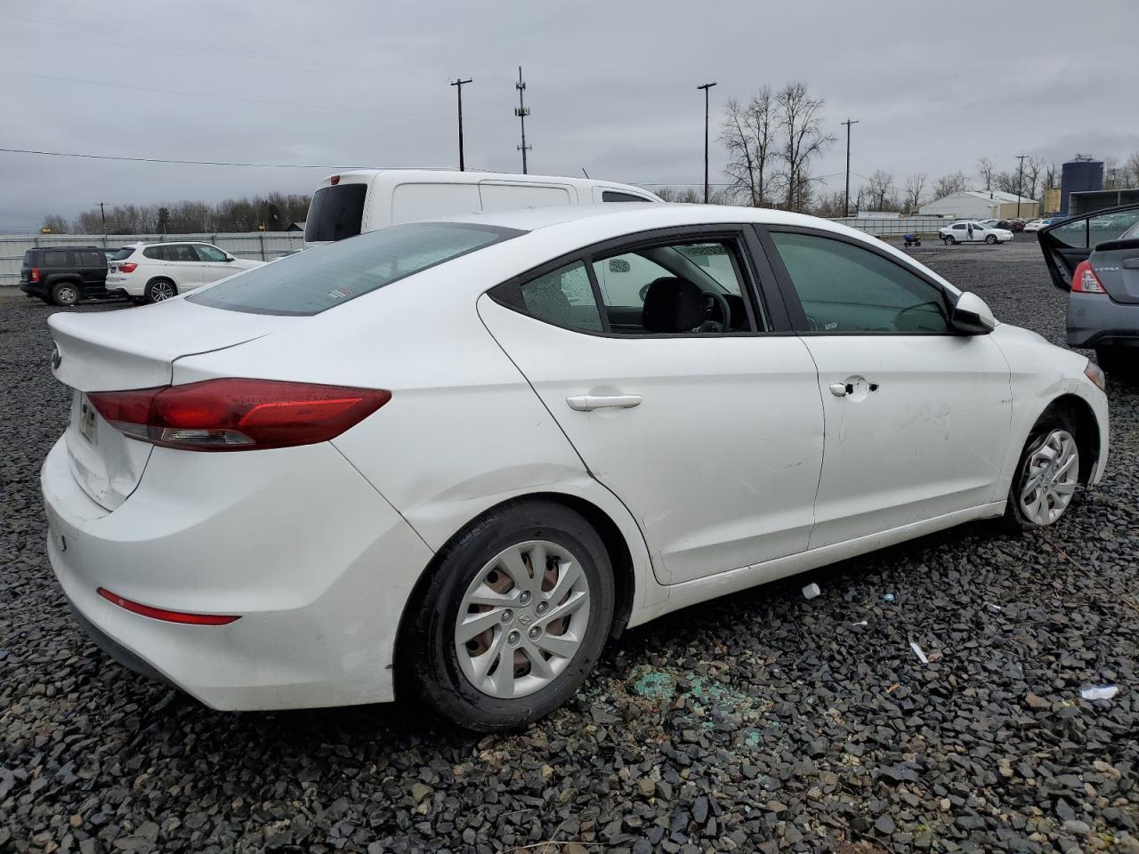 2018 HYUNDAI ELANTRA SE - Фото 3
