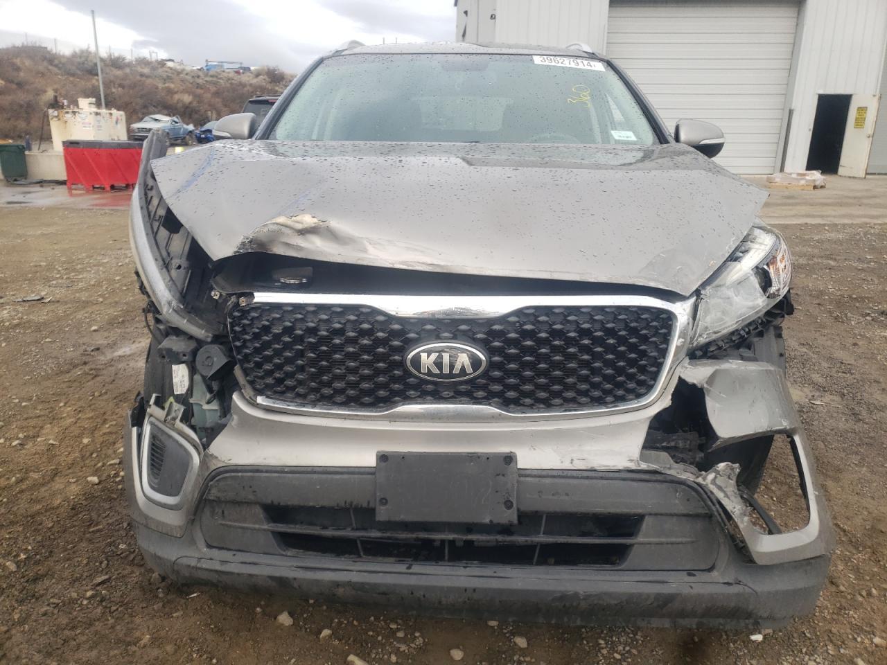 2016 KIA SORENTO LX - Image 5