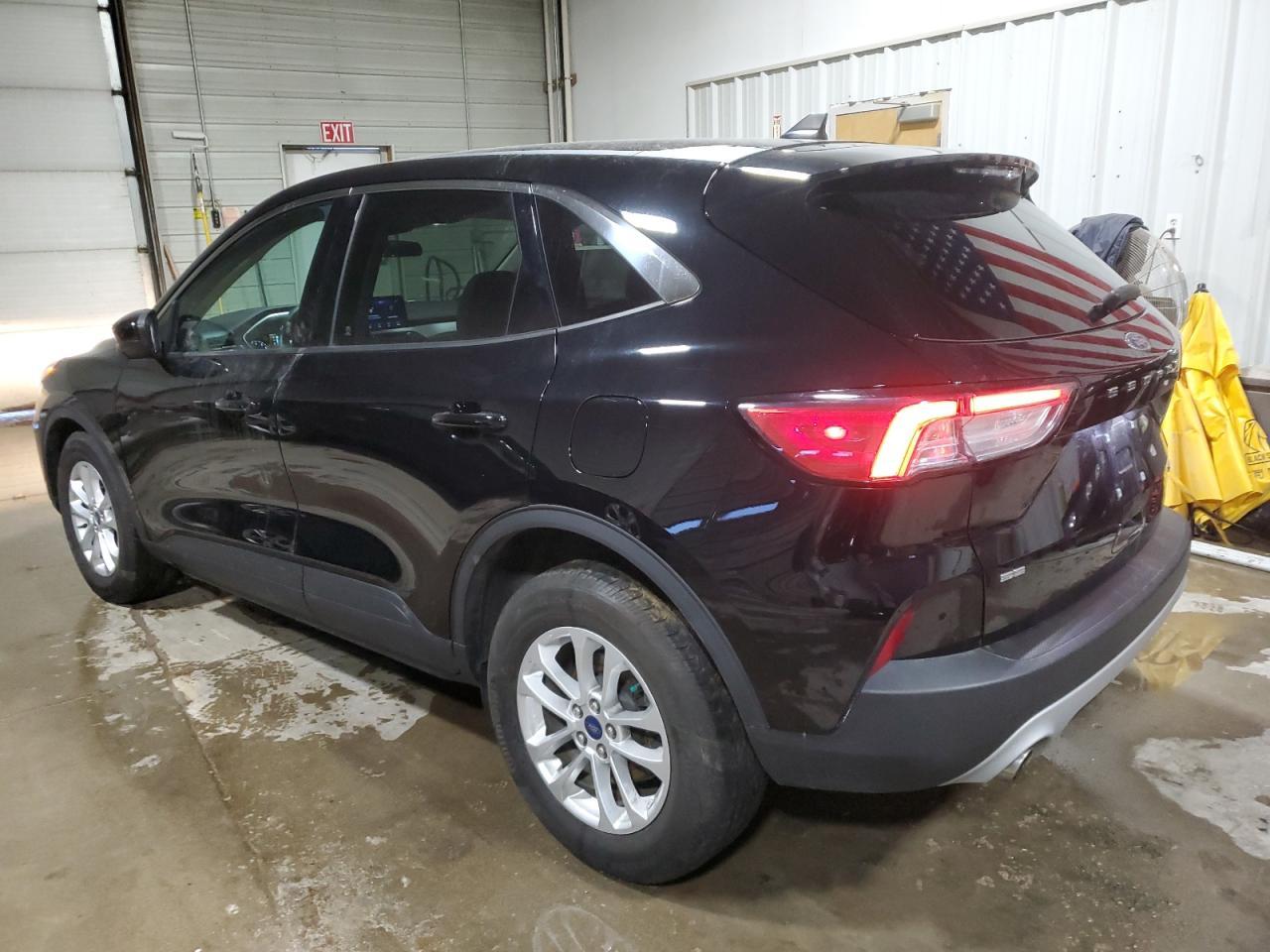 2020 FORD ESCAPE SE - Image 2