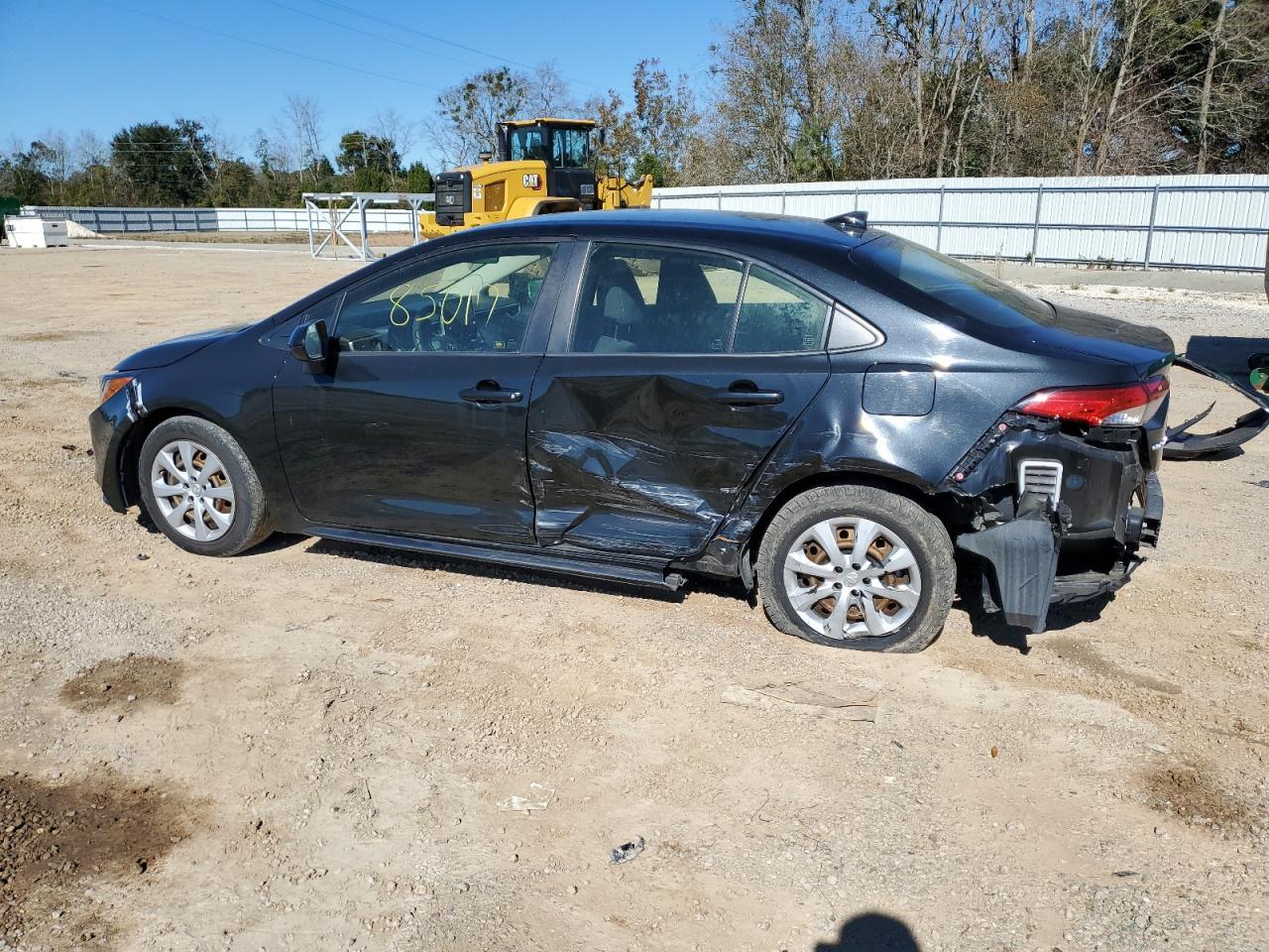2020 TOYOTA COROLLA LE - Image 2
