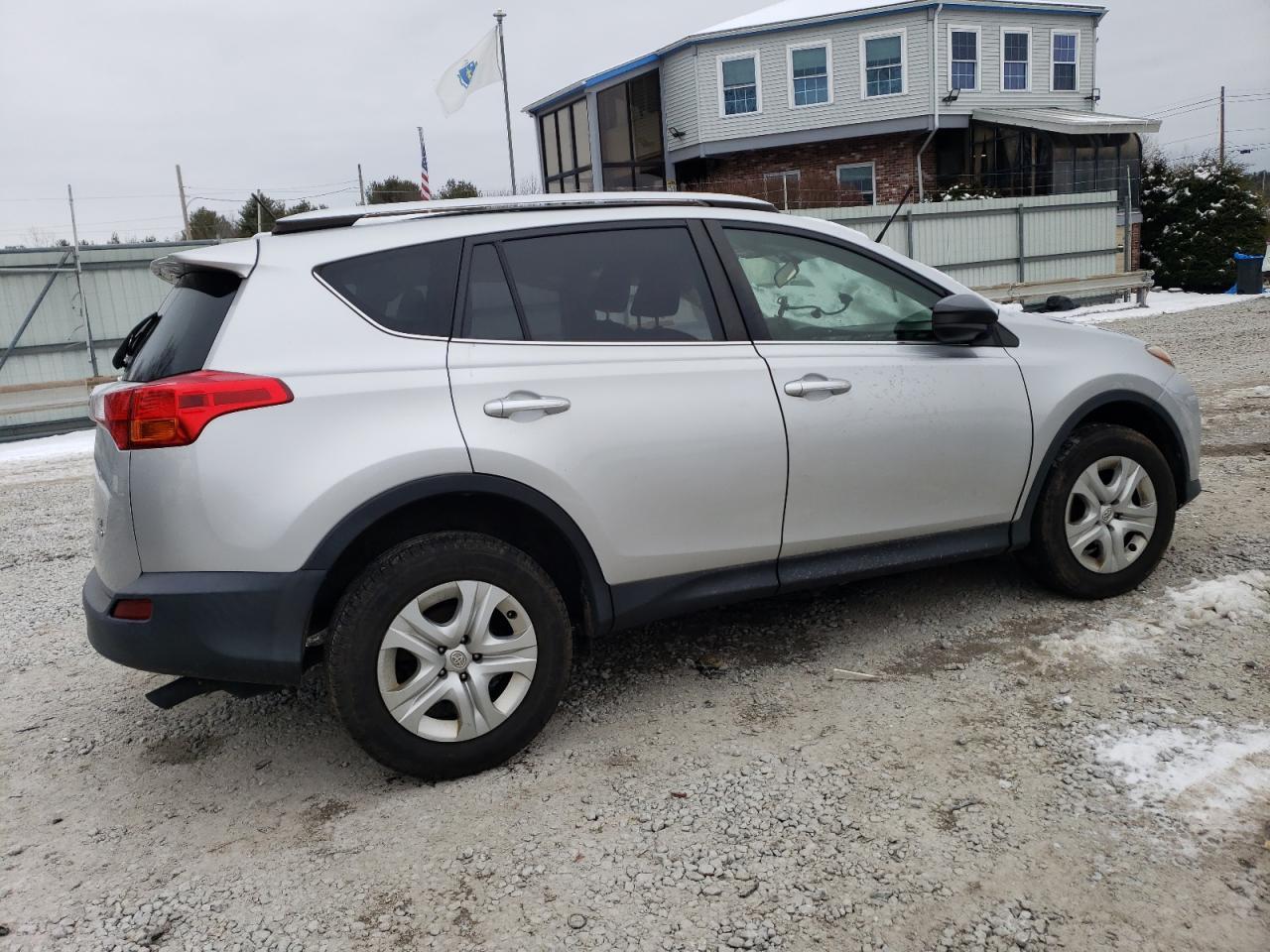 2015 TOYOTA RAV4 LE - Image 3