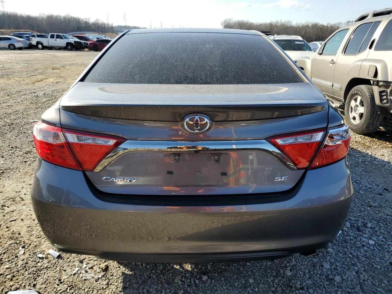 2017 TOYOTA CAMRY LE - Image 6