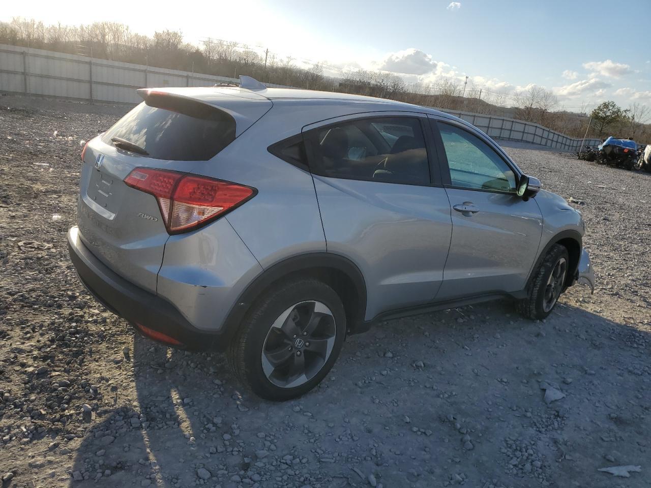 2018 HONDA HR-V EX - Фото 3