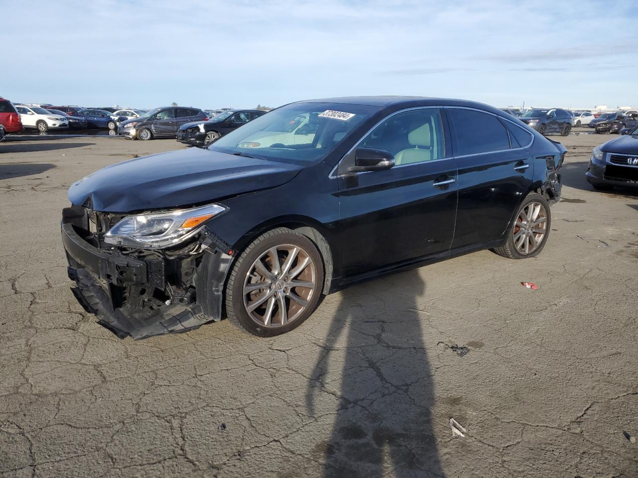 2015 TOYOTA AVALON XLE