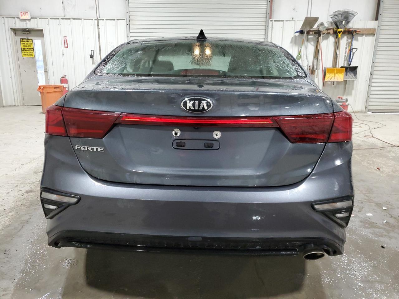 2021 KIA FORTE FE - Image 6