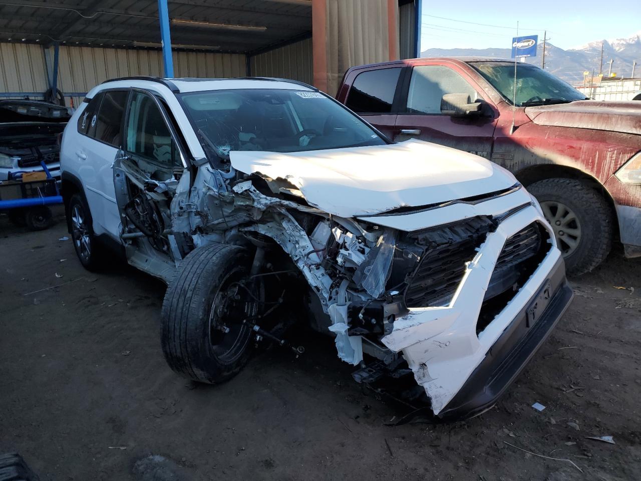 2019 TOYOTA RAV4 XLE P - Image 4