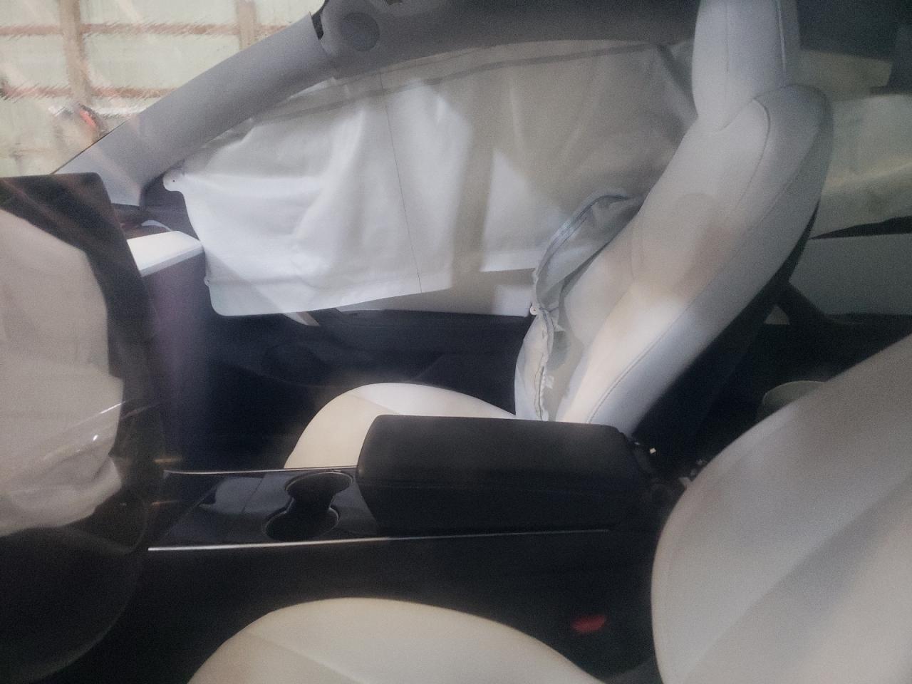 2019 TESLA MODEL 3 - Image 7