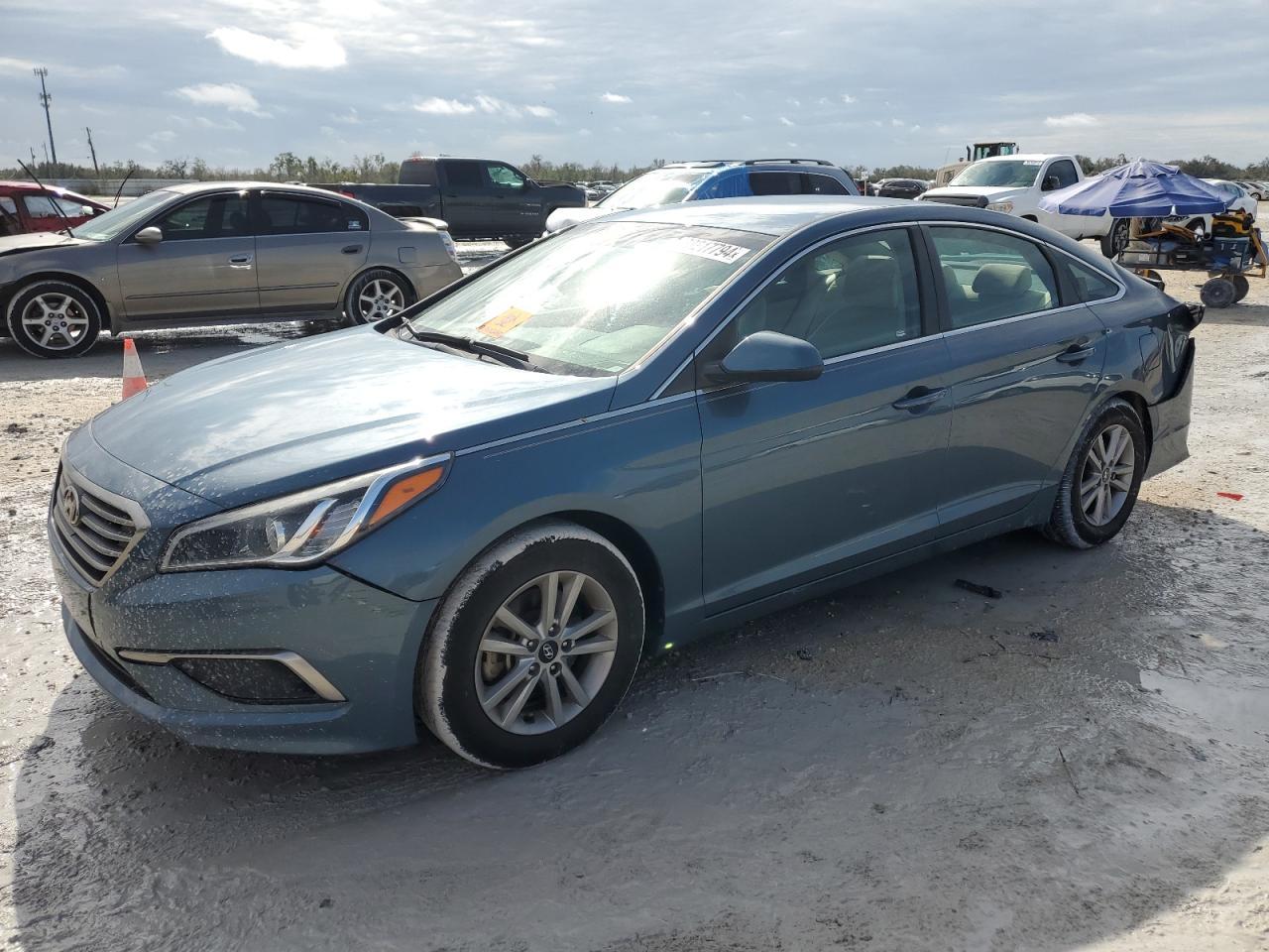 2017 HYUNDAI SONATA SE