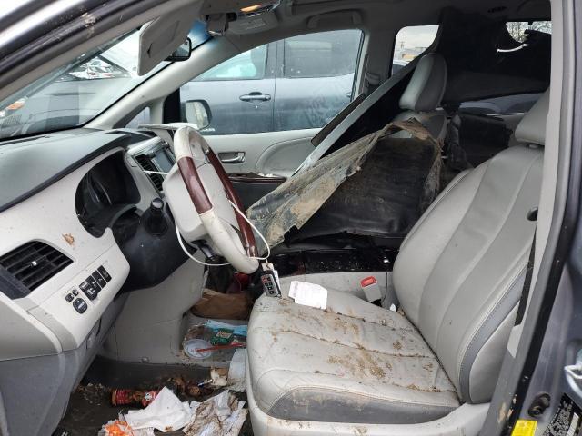 2013 Toyota Sienna Xle - Фото 7