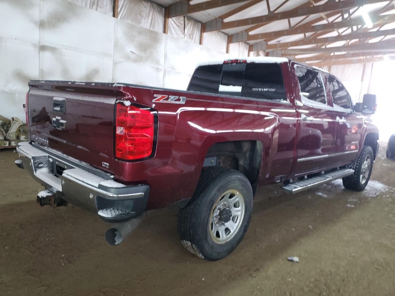 2016 CHEVROLET SILVERADO - Фото 3