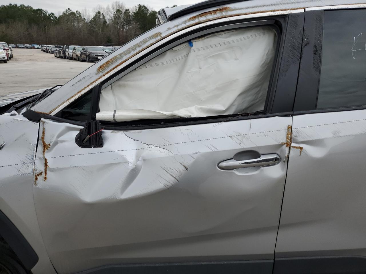 2021 TOYOTA RAV4 LE - Фото 7