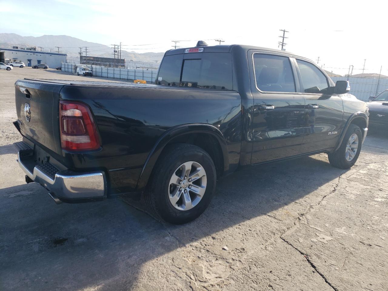 2019 RAM 1500 LARAM - Фото 3