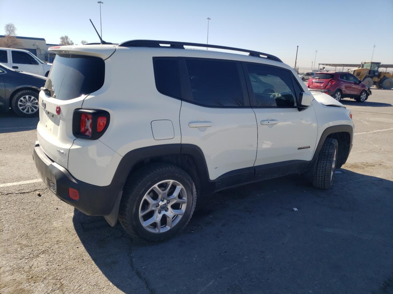 2017 JEEP RENEGADE L - Image 3