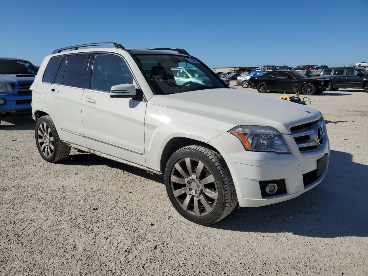 2012 MERCEDES-BENZ GLK 350 - Image 4