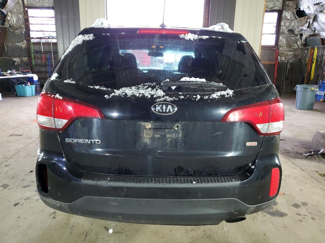 2015 KIA SORENTO LX - Image 6