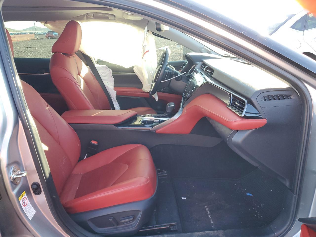 2019 TOYOTA CAMRY XSE - Image 7