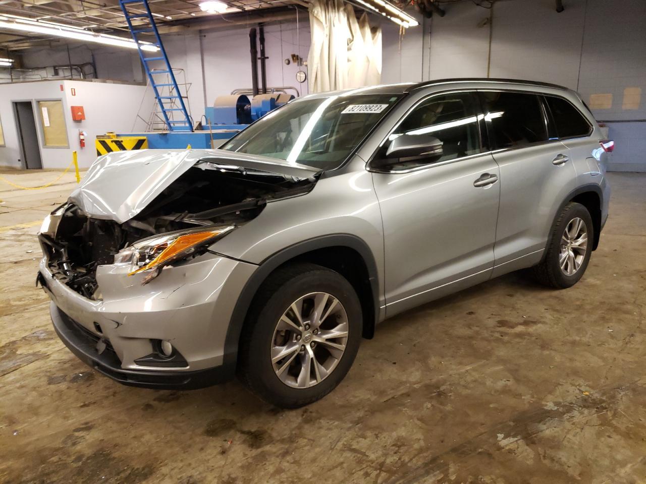 2015 TOYOTA HIGHLANDER