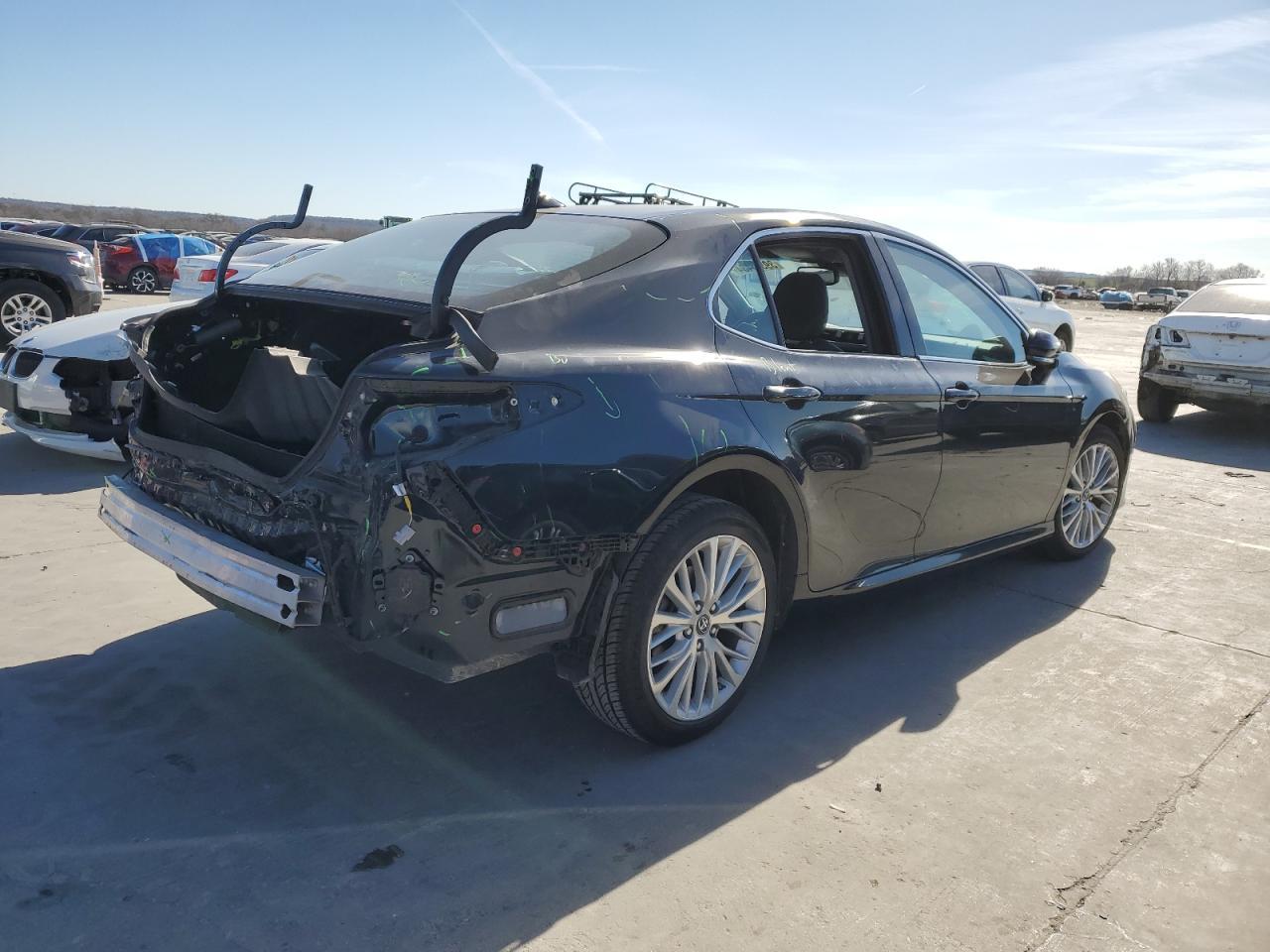 2019 TOYOTA CAMRY L - Image 3