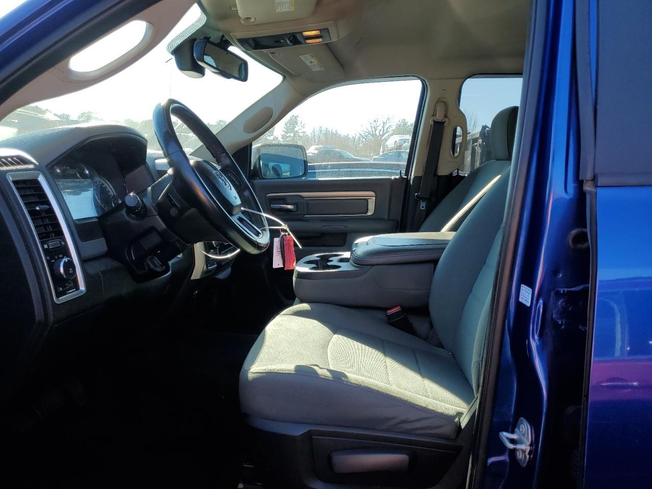 2017 RAM 1500 SLT - Image 7
