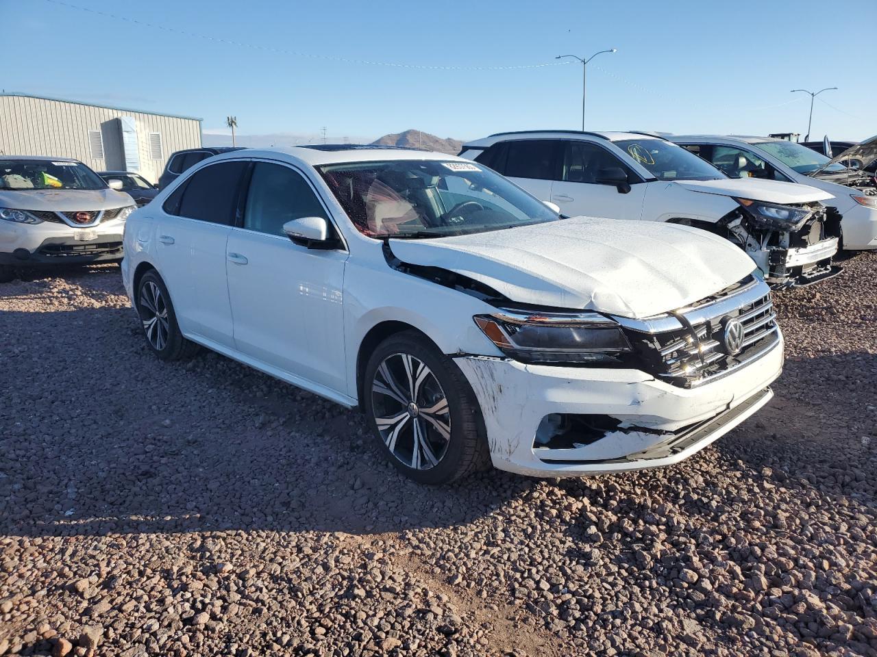 2022 VOLKSWAGEN PASSAT SE - Image 4