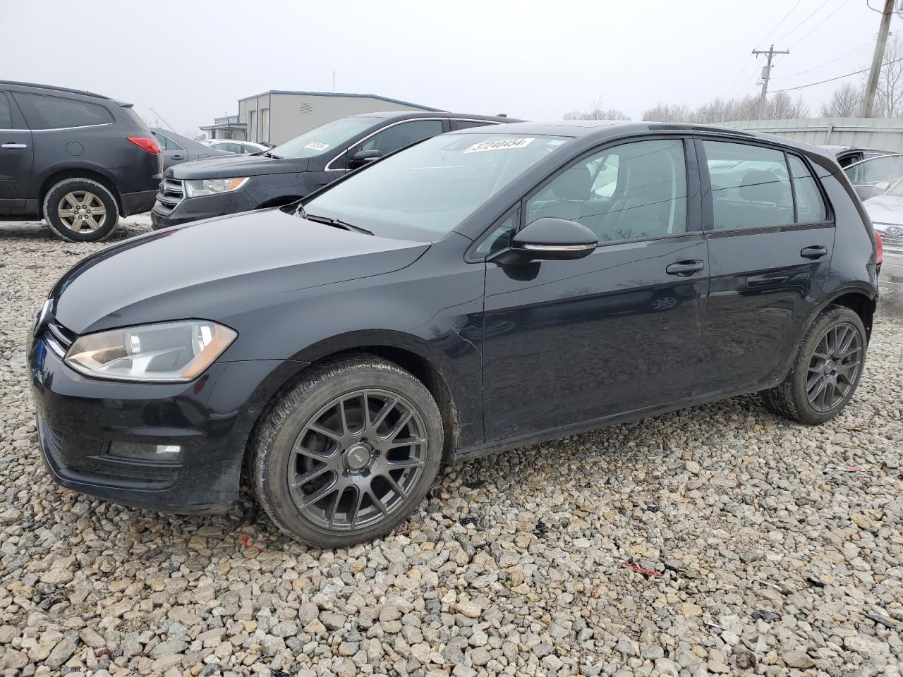 2016 VOLKSWAGEN GOLF S/SE