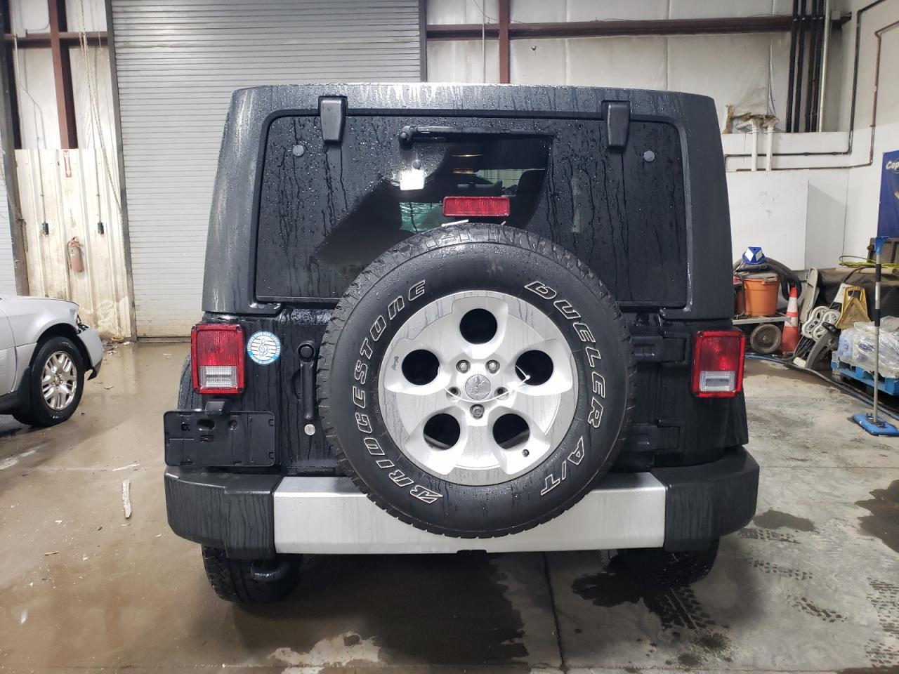 2014 JEEP WRANGLER U - Image 6