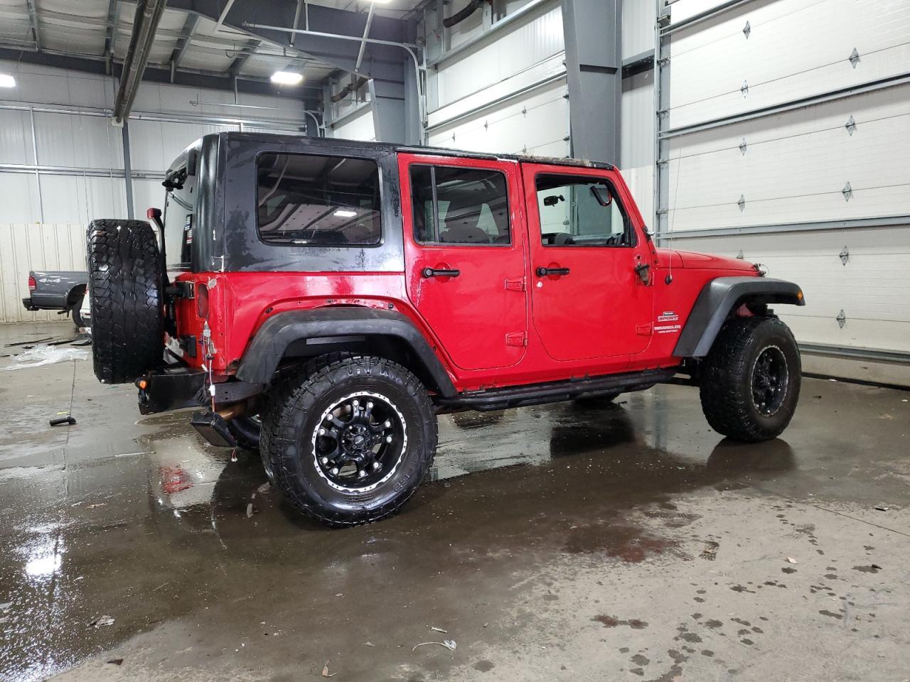 2010 JEEP WRANGLER U - Фото 3