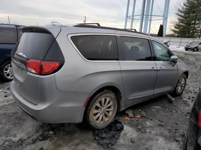 2017 Chrysler Pacifica Touring L - Фото 3