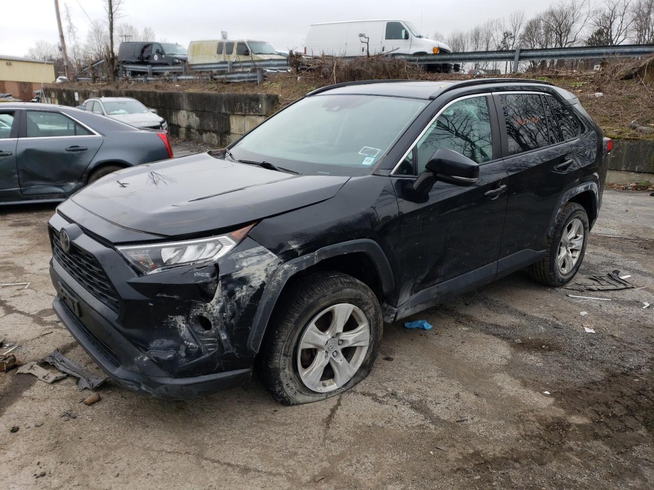 2019 TOYOTA RAV4 XLE car image