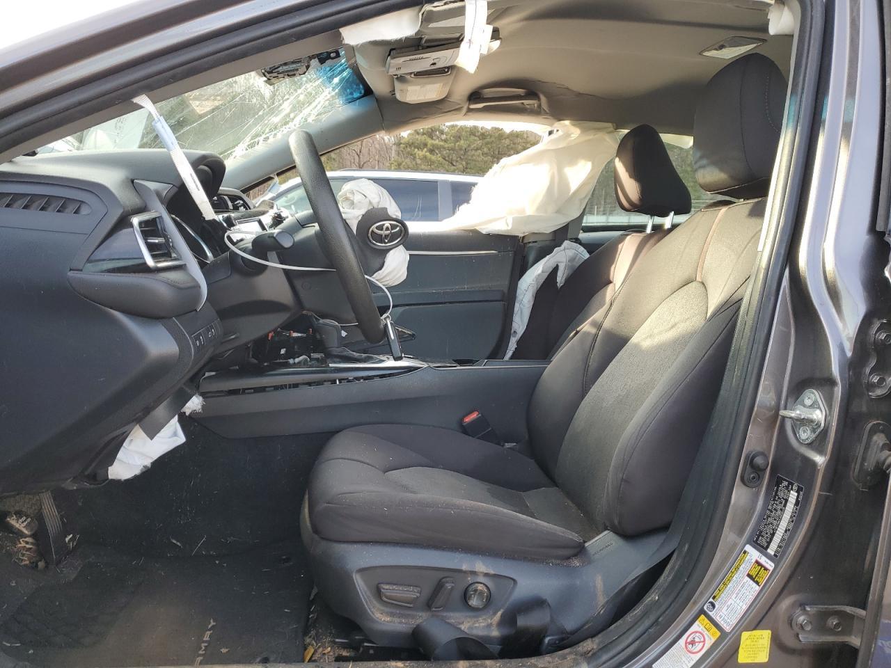 2018 TOYOTA CAMRY L - Image 7