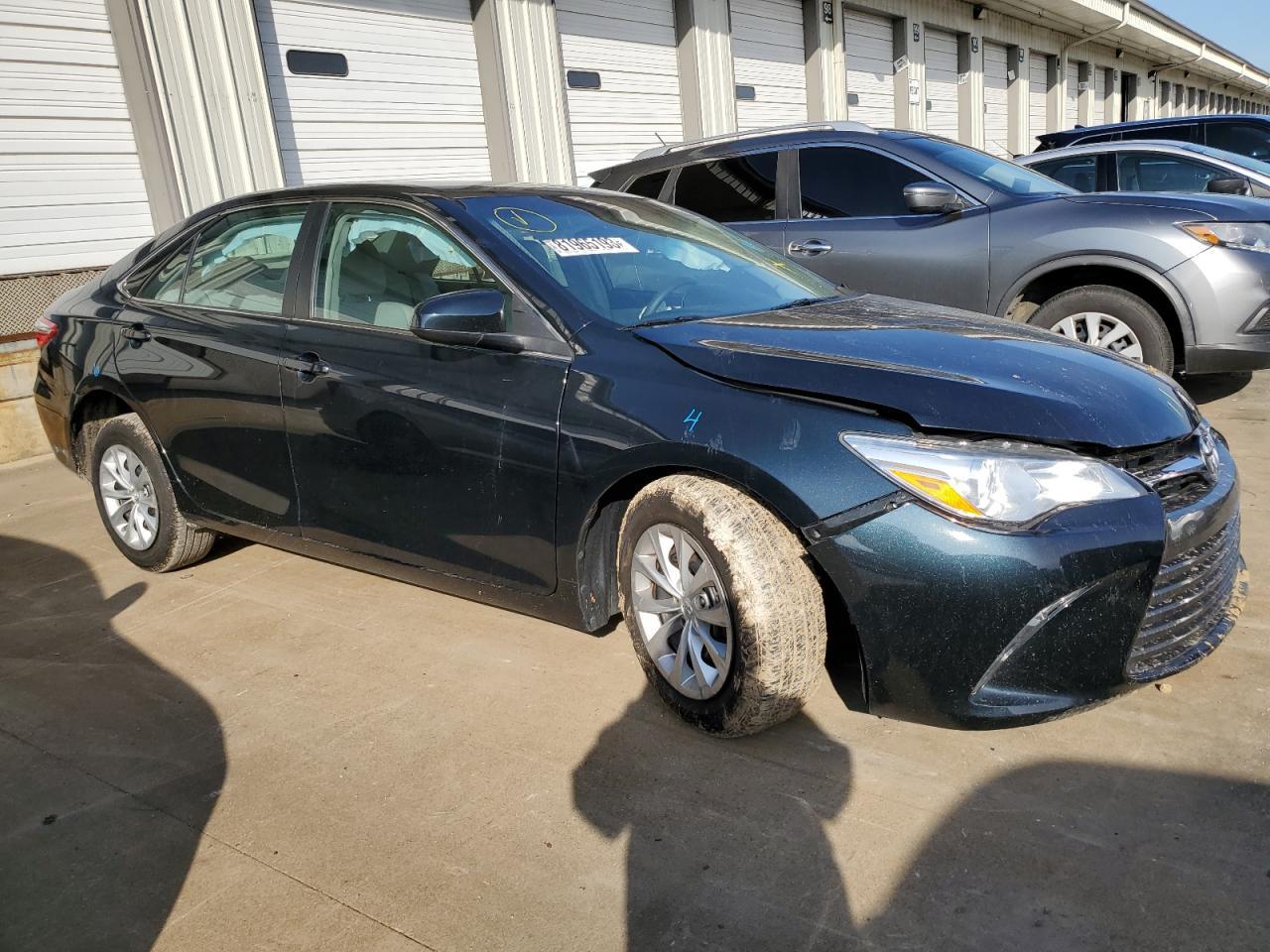 2017 TOYOTA CAMRY LE - Фото 4