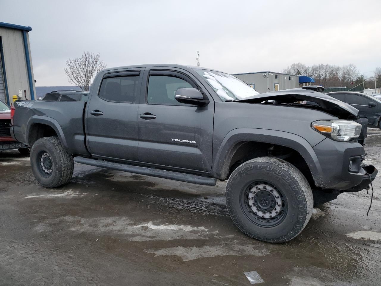 2018 TOYOTA TACOMA DOU - Image 4