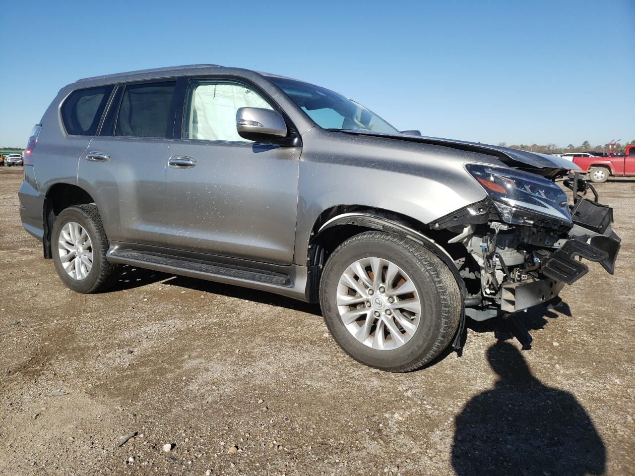 2022 LEXUS GX 460 - Image 4