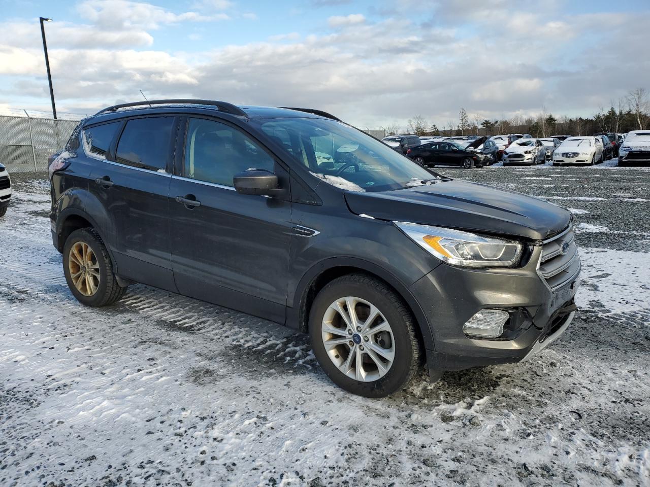 2017 FORD ESCAPE SE - Фото 4